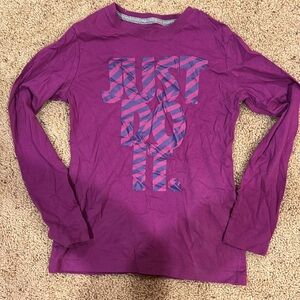 Girls Nike Long Sleeve Shirt large Purple just do it